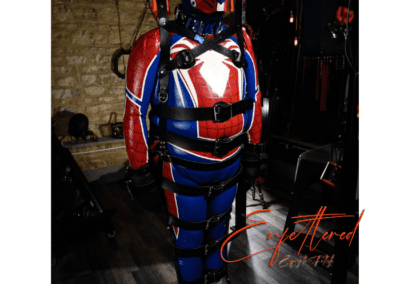 Enfettered body suspension rig